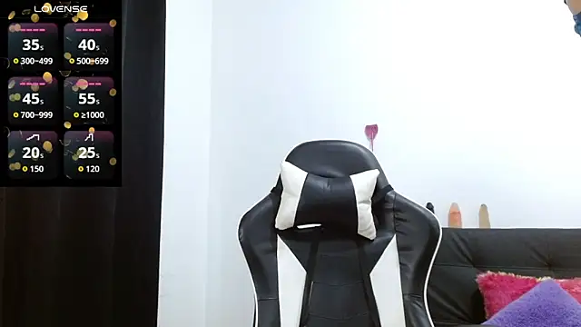 Kiara-Rider online show from 3, 2, 2026