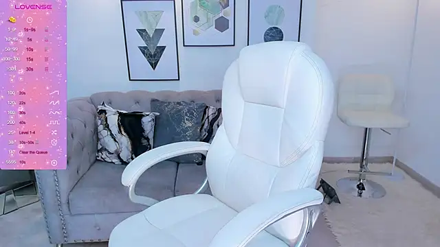 Snapshot of kendaall_jenner_ chatting on 28, 2, 2025 kendaall jenner  online show from 28, 2, 2025