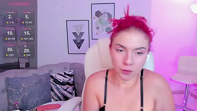 Snapshot of kendaall_jenner_ chatting on 4, 3, 2025 kendaall jenner  online show from 4, 3, 2025