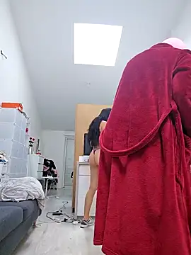 Snapshot of enolaxxx chatting on 15, 9, 2025 enolaxxx online show from 15, 9, 2025