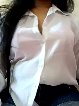 Snapshot of Rina777o chatting on 4, 1, 2025 Rina777o online show from 4, 1, 2025