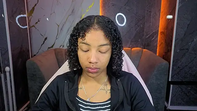 Violeth b online show from 12, 11, 2025