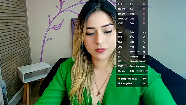 DahliaMoore online show from 3, 12, 2024