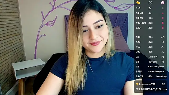 DahliaMoore online show from 4, 12, 2024
