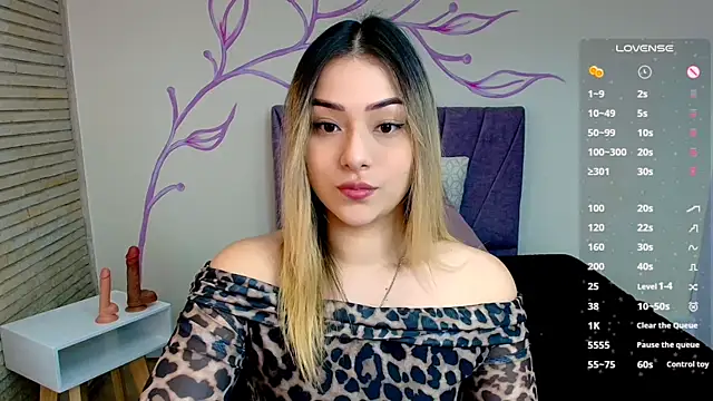 DahliaMoore online show from 8, 12, 2024