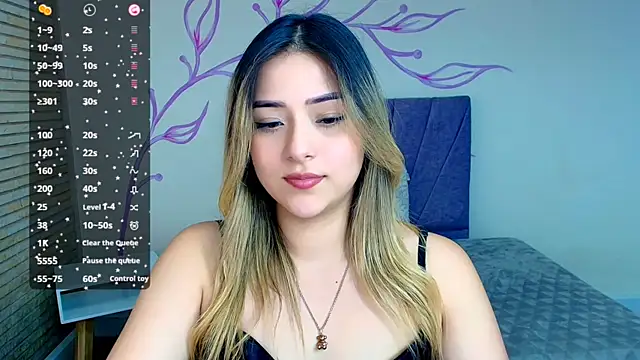 DahliaMoore online show from 17, 12, 2024