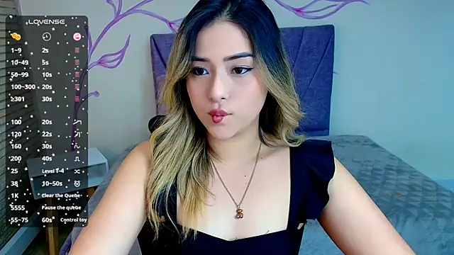 DahliaMoore online show from 18, 12, 2024