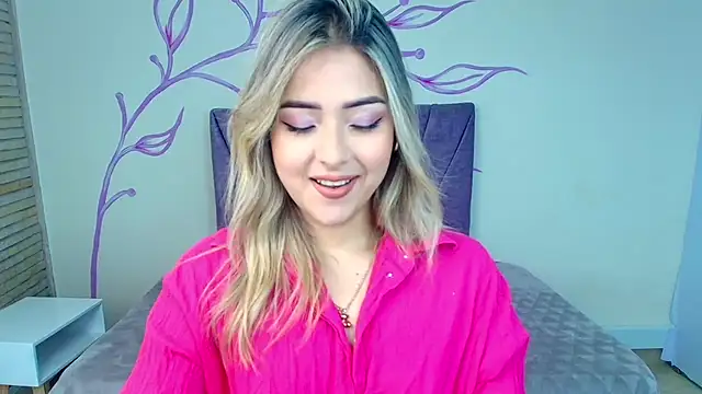 DahliaMoore online show from 8, 2, 2025