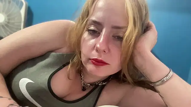Snapshot of SkarlettRose96 chatting on 20, 9, 2025 SkarlettRose96 online show from 20, 9, 2025