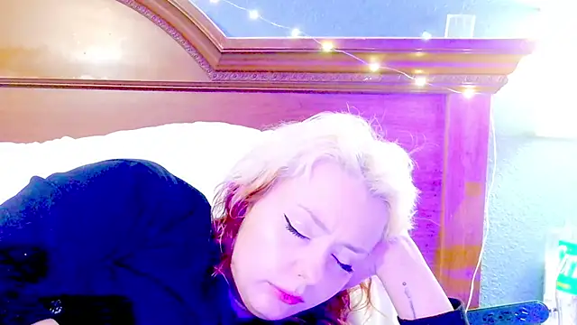 SkarlettRose96 online show from 23, 4, 2026