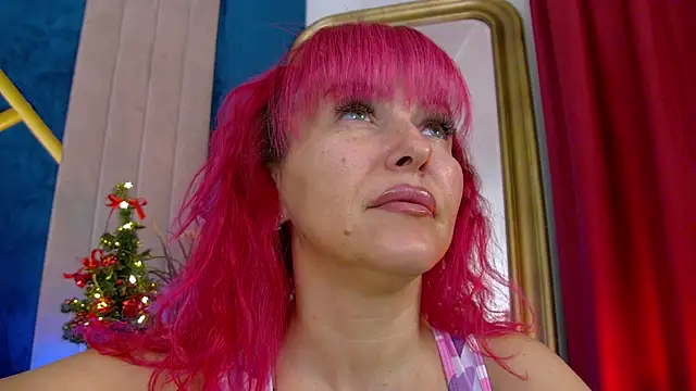 Foxxxy MILF online show from 17, 12, 2025