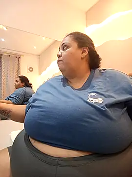 Snapshot of Alisson_am chatting on 14, 12, 2025 Alisson am online show from 14, 12, 2025