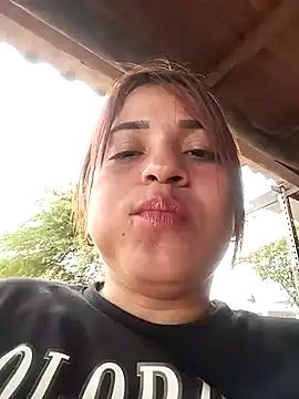 perlita05 online show from 15, 2, 2025