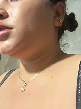 perlita05 online show from 4, 10, 2025