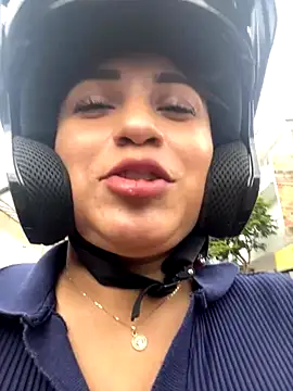 perlita05 online show from 31, 10, 2025