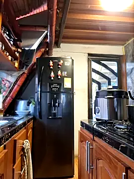 amazonafit  online show from 18, 4, 2026