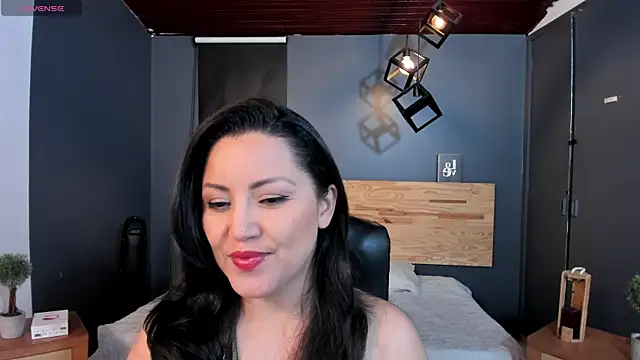 Annaa rosee online show from 9, 1, 2025