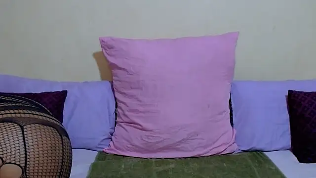 DiamondLuv29 online show from 19, 1, 2026