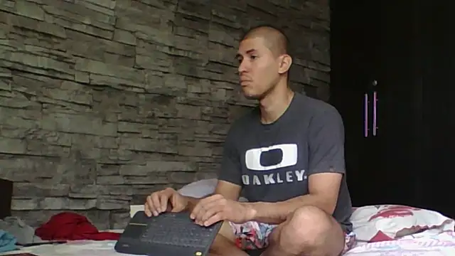 Sexylatin64 online show from 14, 2, 2026