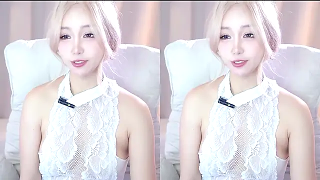 UUKiss  online show from 24, 10, 2025