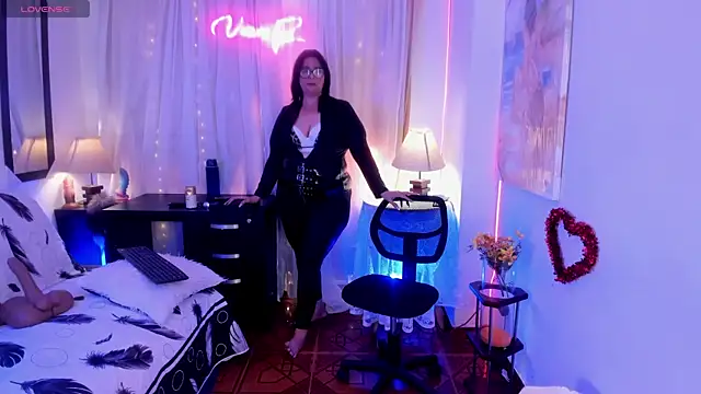 Venus R0se online show from 1, 7, 2026