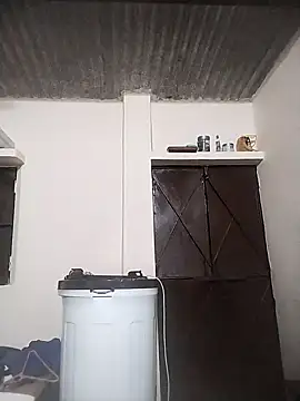 pura43 online show from 10, 1, 2025