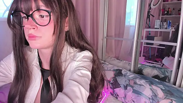Snapshot of -bae chatting on 9, 4, 2026 -bae online show from 9, 4, 2026