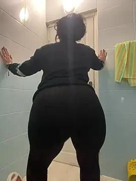 Layla-daloua online show from 1, 2, 2026