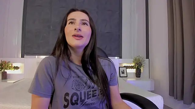 Snapshot of SaraGomez1 chatting on 22, 2, 2026 SaraGomez1 online show from 22, 2, 2026