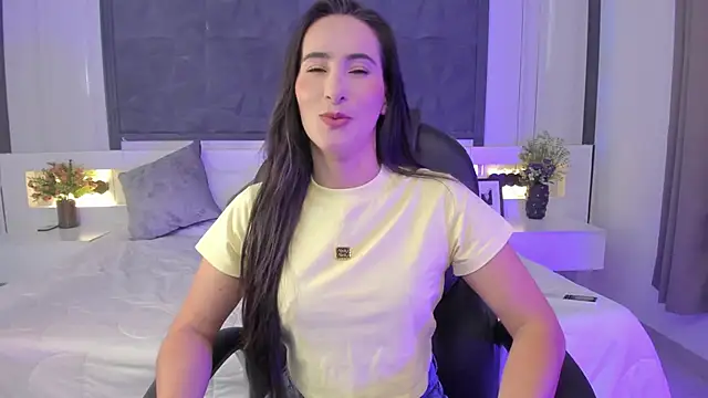 Snapshot of SaraGomez1 chatting on 1, 3, 2026 SaraGomez1 online show from 1, 3, 2026