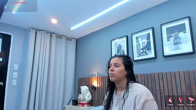 Snapshot of Dilan_y_Mia chatting on 17, 1, 2025 Dilan y Mia online show from 17, 1, 2025