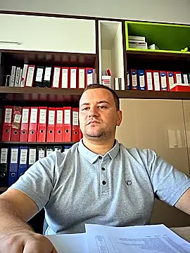 Snapshot of KarlosCarutox chatting on 18, 9, 2025 KarlosCarutox online show from 18, 9, 2025