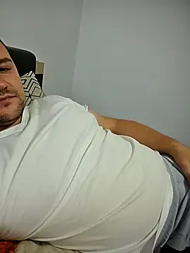 Snapshot of KarlosCarutox chatting on 4, 10, 2025 KarlosCarutox online show from 4, 10, 2025