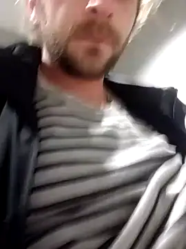 QcMisterv13 online show from 14, 12, 2024