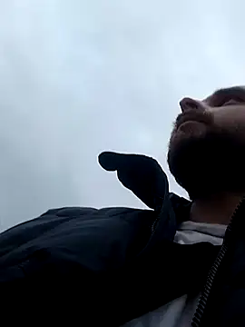 QcMisterv13 online show from 31, 12, 2024