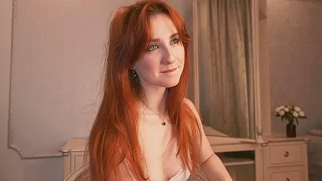 EsmaCrumbley online show from 28, 2, 2025