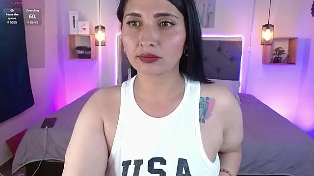 Snapshot of emily_leinner chatting on 29, 1, 2025 emily leinner online show from 29, 1, 2025