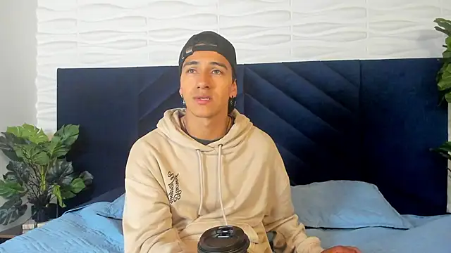 Andy Joy  online show from 6, 4, 2026