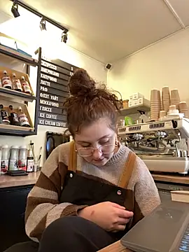 Snapshot of cinnabon_ chatting on 15, 11, 2025 cinnabon online show from 15, 11, 2025