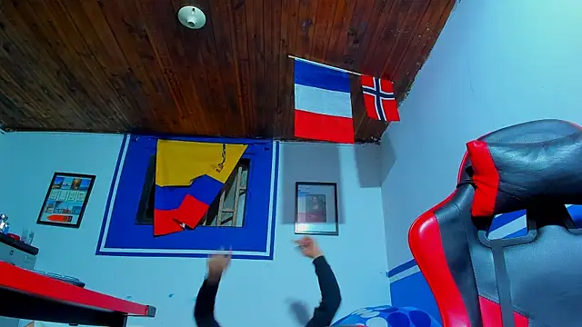 Snapshot of maxowens_oficial chatting on 21, 2, 2026 maxowens oficial online show from 21, 2, 2026