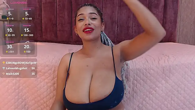 Snapshot of Emy_leon chatting on 27, 1, 2025 Emy leon online show from 27, 1, 2025