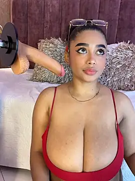 Emy leon online show from 13, 2, 2026