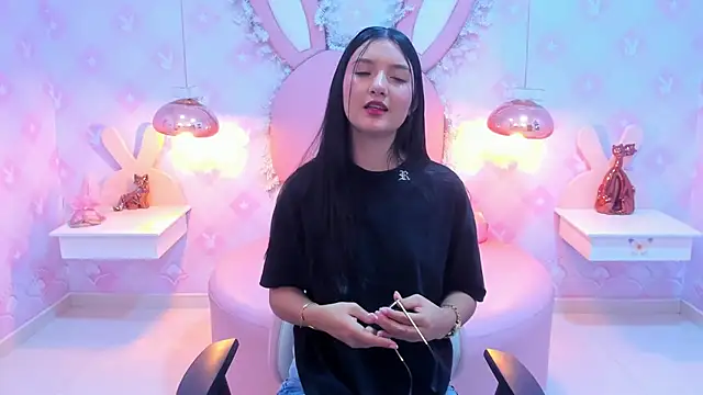 Snapshot of Saraa_Skinny chatting on 31, 1, 2025 Saraa Skinny online show from 31, 1, 2025