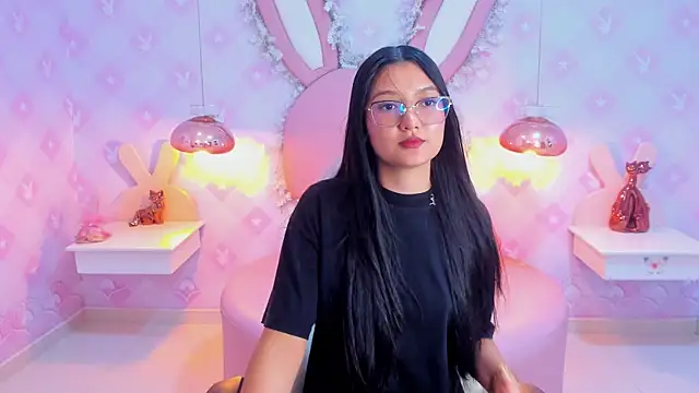 Snapshot of Saraa_Skinny chatting on 31, 1, 2025 Saraa Skinny online show from 31, 1, 2025