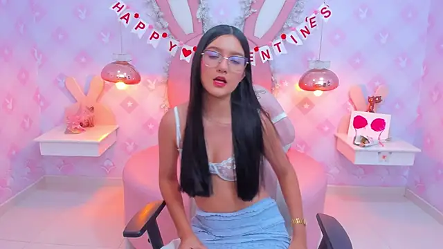 Snapshot of Saraa_Skinny chatting on 17, 2, 2025 Saraa Skinny online show from 17, 2, 2025