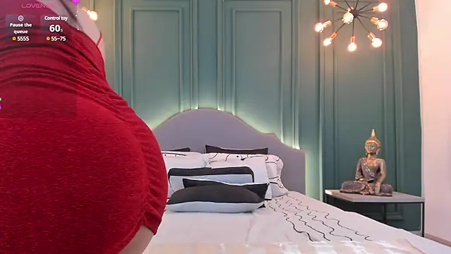 Snapshot of rubyhill_2711 chatting on 5, 12, 2024 rubyhill 2711 online show from 5, 12, 2024