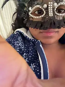 Bella Luna18 online show from 6, 1, 2026