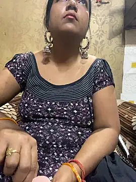 Tameesh sexy mistress online show from 18, 11, 2025