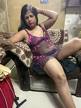 Tameesh sexy mistress online show from 24, 4, 2026