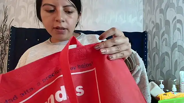 CarolineBrunx online show from 4, 4, 2026